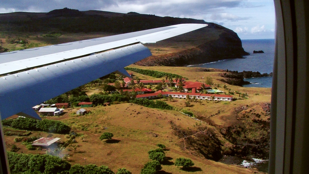 Landing at Hanga Road