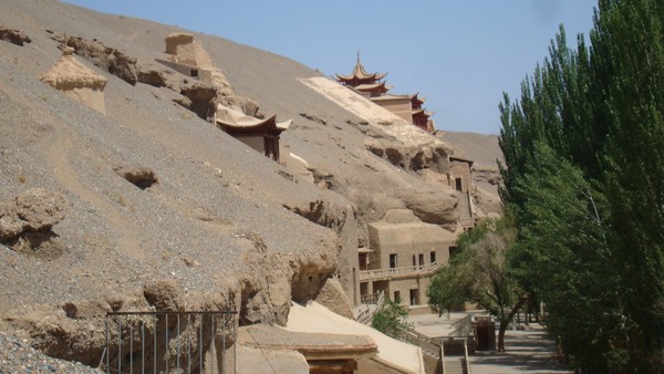 Archaeological nerds in Dunhuang